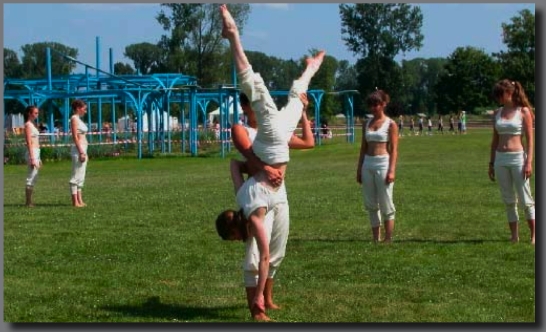 Le Carré d'Art, école de danse à Strasbourg - danse en herbe - image 7