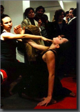 Le Carré d'Art, dance school in Strasbourg - Galerie K petites pièces d'ameublements - image 1 - Alice Ambrosini, Antoinette Dennefeld