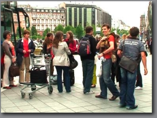 Le Carré d'Art, dance school in Strasbourg - Nu-pieds sur les routes de l'Europe - portes ouvertures du Parlement européen de Strasbourg et Bruxelles - image1